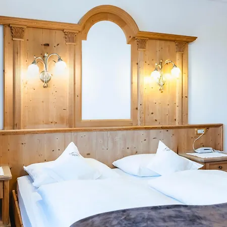 Garni Hotel Rosengarten B&B-2
