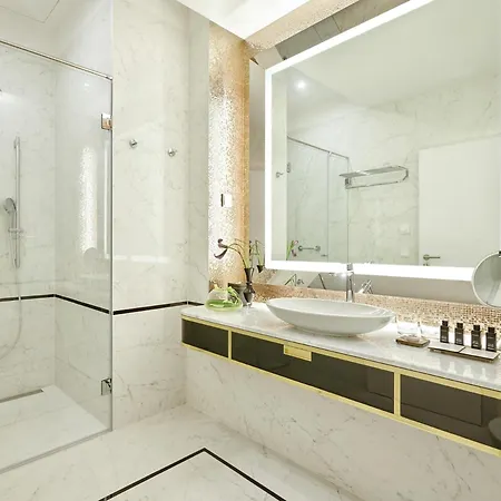 Parisi Udvar Hotel Budapest, Part Of Hyatt-3