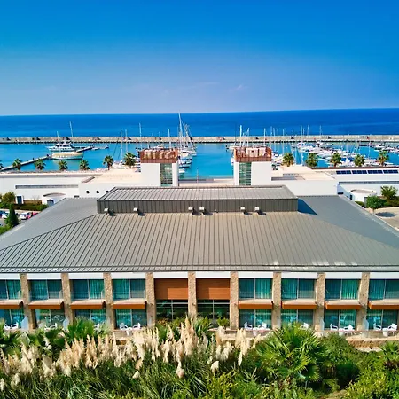 Karpaz Gate Marina Hotel-2