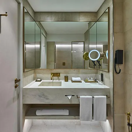 Erth Abu Dhabi Hotel-3
