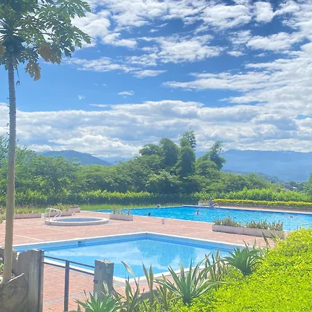 Casa Vacacional En Anapoima-2