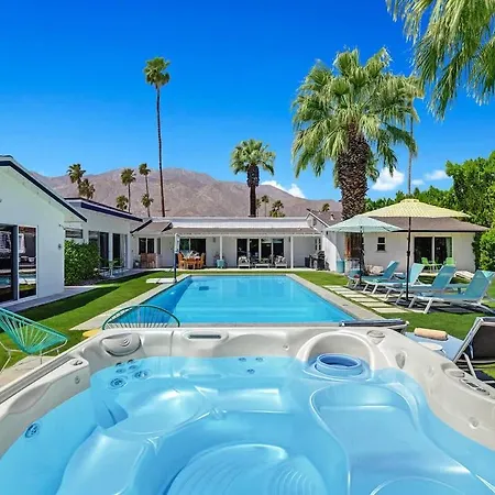Modern Pura Vida - Alice Lodging-2