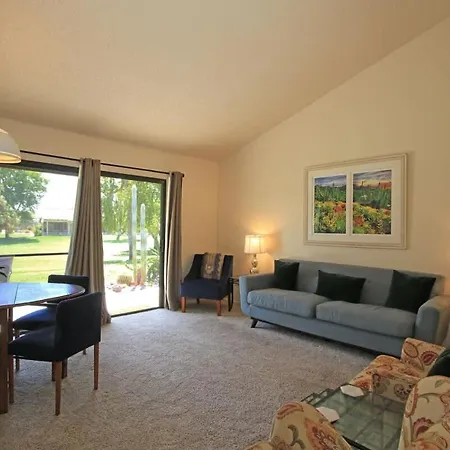 Ps860 - Close To Pool - Alice Lodging-2