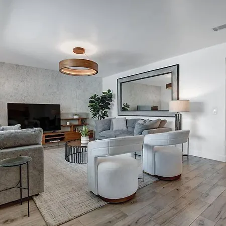 Palm Canyon Modern Bungalow - Alice Lodging-3