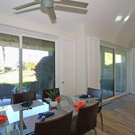 Vb864 - Desert Escape - Alice Lodging-2