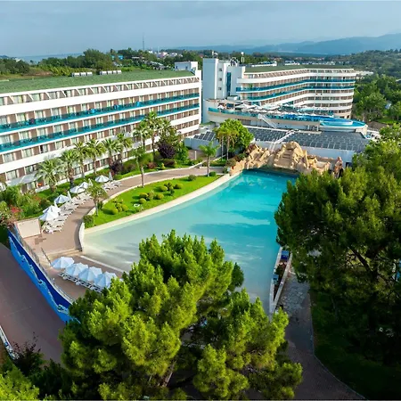 A Good Life Utopia Family Resort-2