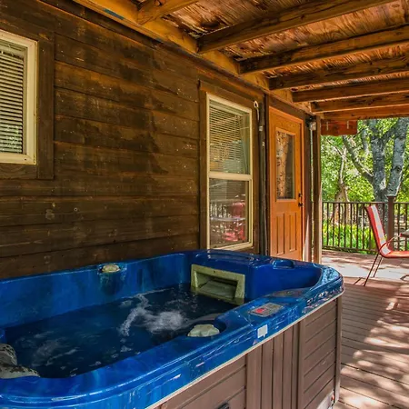 Mendelbaum - Fig Cabin-3