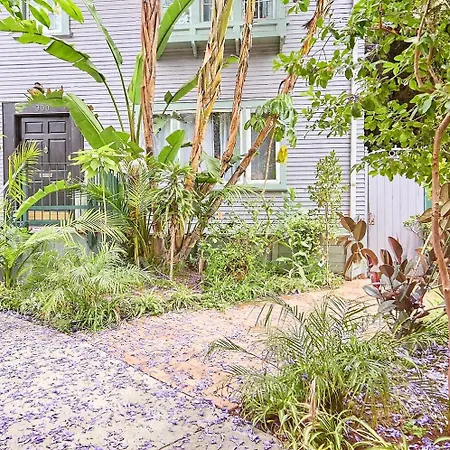 Iconic Hollywood Homestay Near Walk Of Fame-3