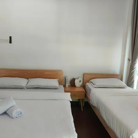 2-Storey House 10Pax 10Min Queensbay-3