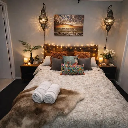 Brighton Shores 1 Bedroom Apartment-2