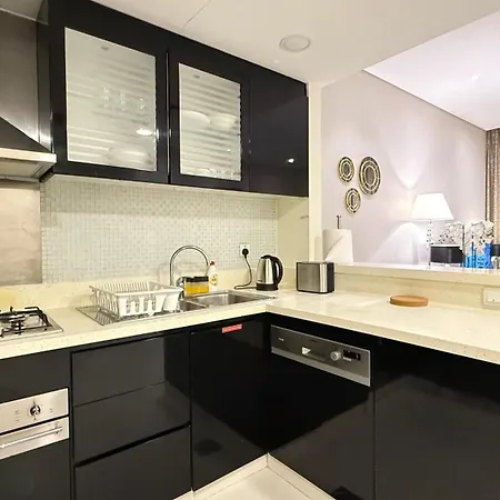 Damac - Bays Edge 1Br - Burj Khalifa Views & Pool-3