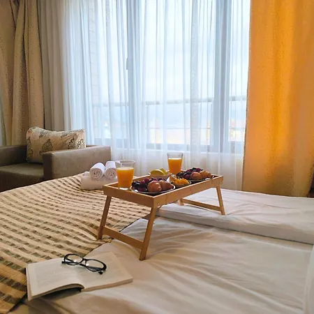 Sunrise View With Free Spa In Cornelia Deluxe Residence, Free Parking-2