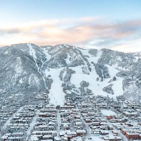 New Listing 3Br 3Ba Condo - Steps To Gondola-3