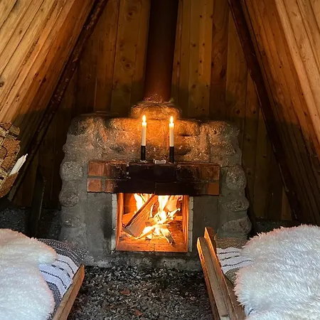 Kolarbyn Eco Lodge-3