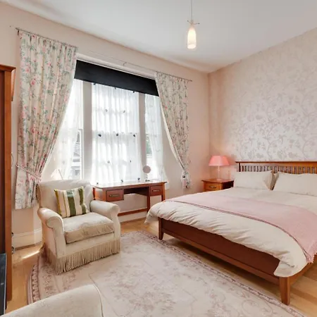 5 Bed In Torquay Oc-Rutlod-3