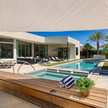 Pool • Hot Tub • Views Luxury Design Villa Valentina By Avantstay-2
