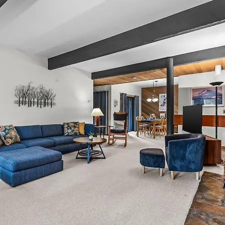 Meadow House 70 - Meredith Lodging-3