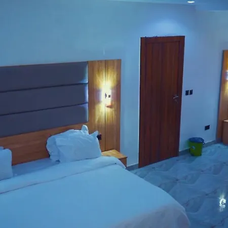 De New Dawn Hotel-2
