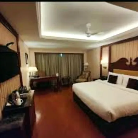 Hotel #Golden Bliss# Near Railway Station Premium Quality Hotel With Best Facility-3