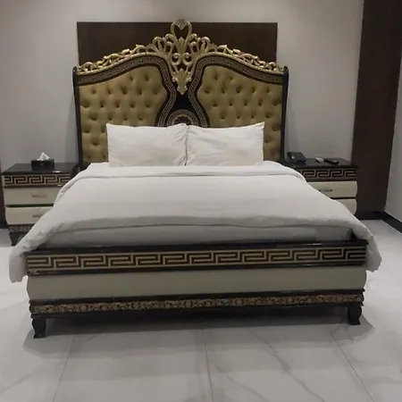 Private And Secure Stay - Price Is Hourly - Max 4 Hours Stay - Full Day Also Available Upon Request - Gulberg 2 - Kalma Chowk - Upper Mall Canal-3