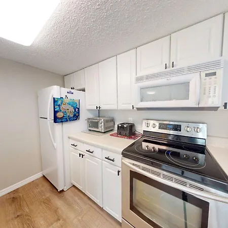 169-F - Madeira Beach Yacht Club-2