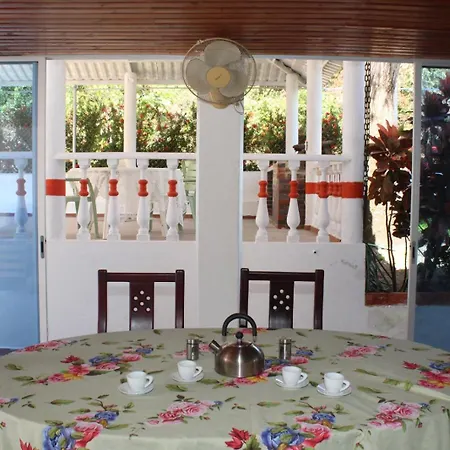 Casa Moderna Con Piscina Privada, Jacuzzi, Melgar Tolima-2