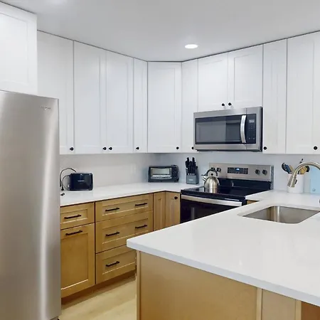 317-Suite - Madeira Beach Yacht Club-2