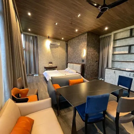 Rose 3- Romantic Luxury Cabin With Jacuzzi In Hyderabad By Homeyhuts-2