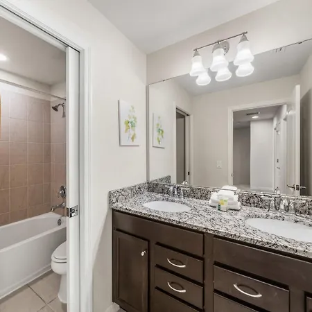 Spacious 5Br Villa W Pool Near Theme Parks-2
