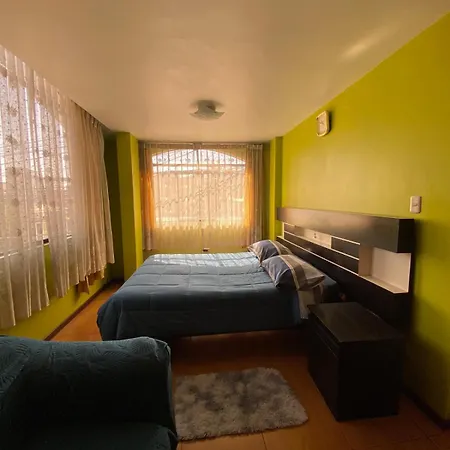 Casa Acogedora De Estilo Clasico-3