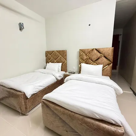 Family House G-9-3