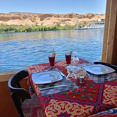King Arthur Luxury Dahabyaa-2