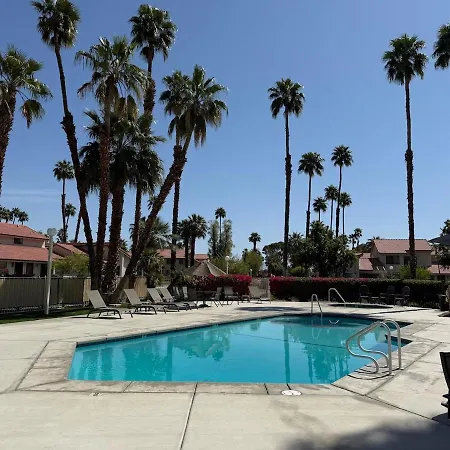 Tropical Desert Oasis With Tennis Jacuzzi Bbq-3