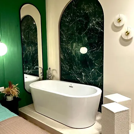 Emerald Studio Apartment Tirana-2