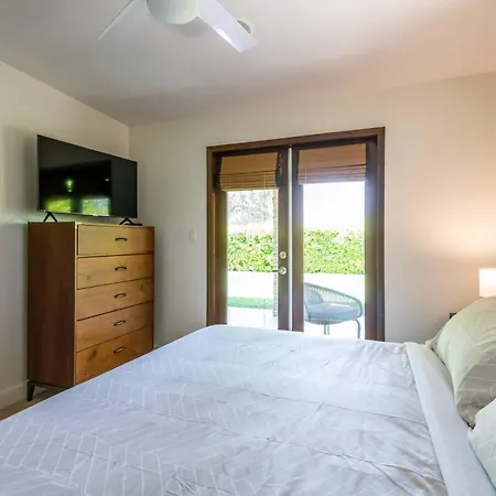Desert Haven Hideaway-2