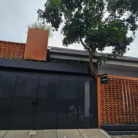 Villa Panda, Your Private Holiday Home In Malang!-3
