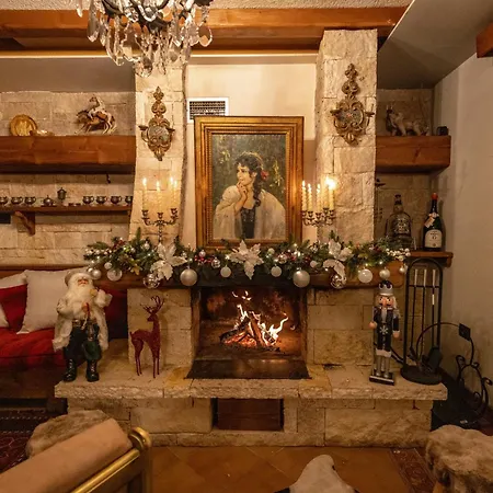 Bujtina E Diellit Boutique Villa-2