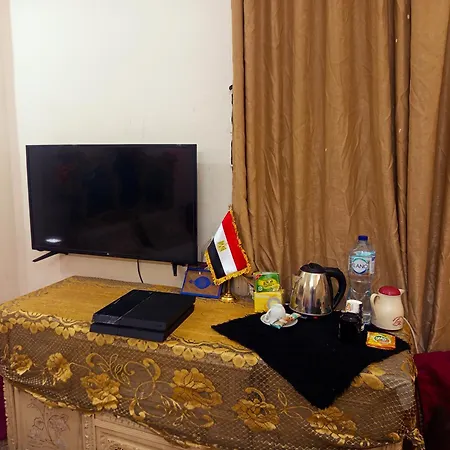 Tahrier Square Family Room Private Bathroom Incairodowntown Cairo Besaids Auc Univ And Greeck Cumps Cairo Giza-2