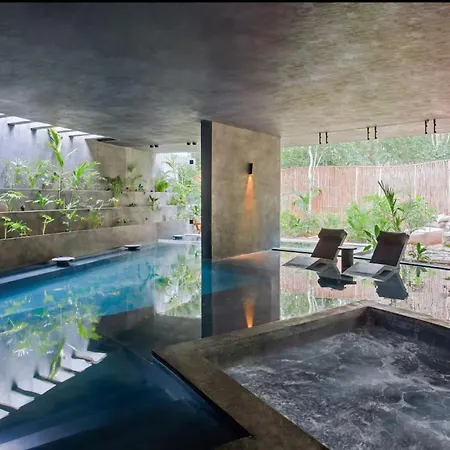 New Luxury 4-Bedroom Villa With Private Pool & Spa Access - Barney'S Ny-3