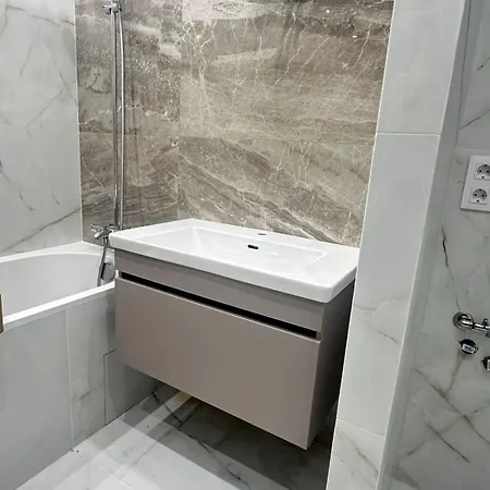 Apartment In Kiev Квартира На Голосіївській Площі-2