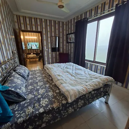 B Tower Luxury Apartments-2