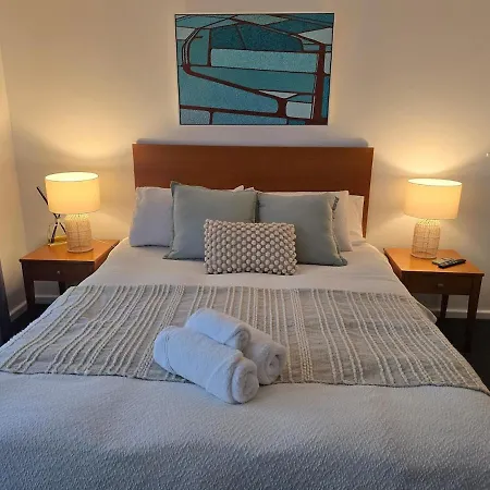 Waterside Studio Apartment- Mandurah - With Jetty-3