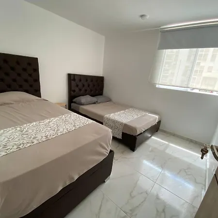 Alojamiento Apartamento Familiar Con Jacuzzi-2