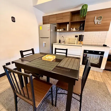 Eon 2 - Apartamento Cerca De La Ciudad-2