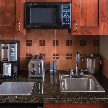 Sedona Resort Studio - Pool & Mountain Views-3