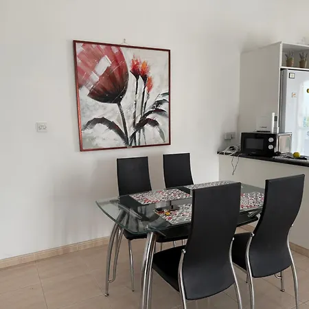 Central 3 Bedroom Apartment Pafia 2-2