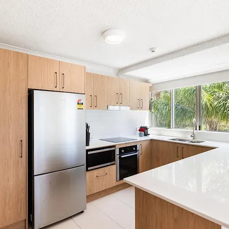 The Burleigh Breeze Beach Front Apartment-3