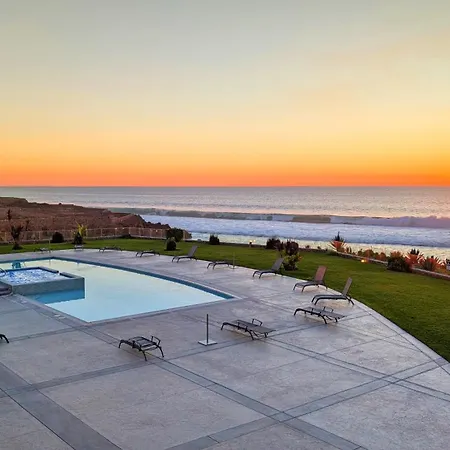 Beach & Pool Apartment-2