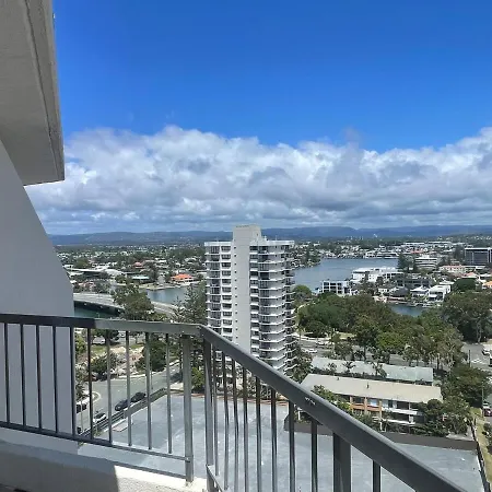 Stunning Sea-View Apartment, Prime Location-2
