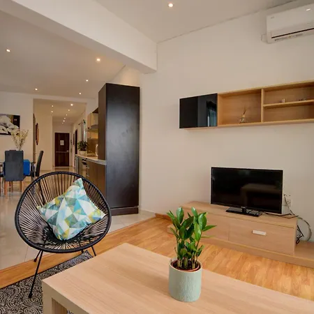 Pleasant Seaview 2-Bedroom Apartments In Central Sliema-3